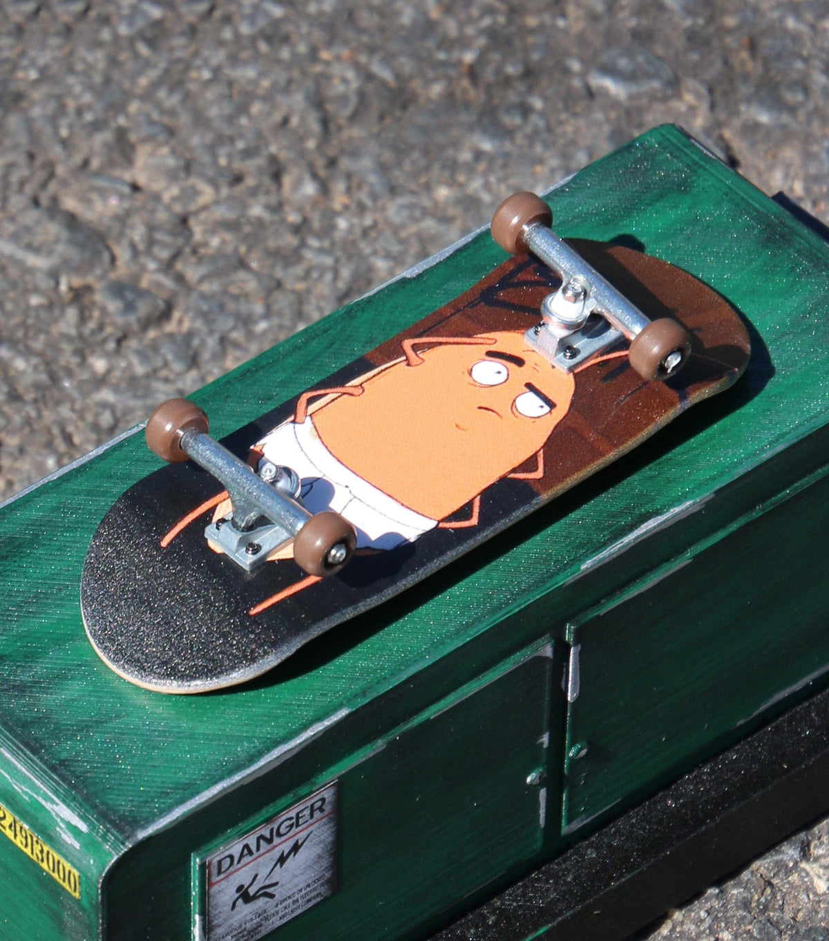 32mm Prolific Gen2 Fingerboard Complete - "Tighty" Graphic - Gen2 Prodigy Trucks + Pro Duro Bubble Bushings