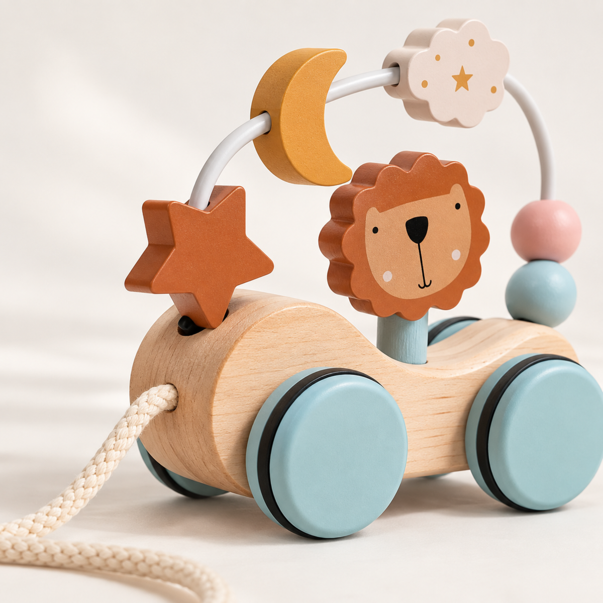 Montessori Lion Pull Car