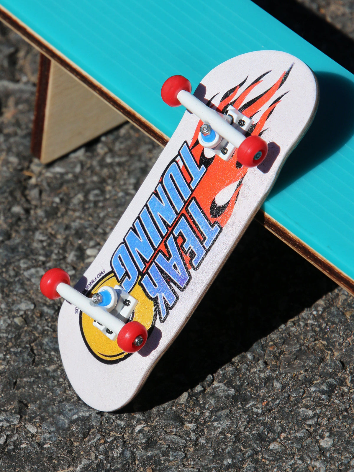34mm Prolific Gen2 Fingerboard Complete - "Apex Burn Out" Graphic - Gen2 Prodigy Trucks + Pro Duro Bubble Bushings